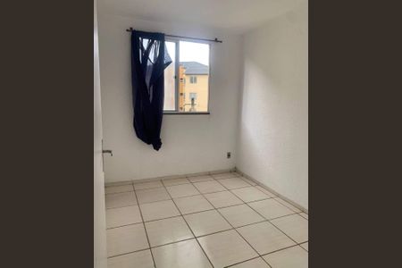 Quarto de apartamento para alugar com 2 quartos, 42m² em Santa Cruz, Rio de Janeiro