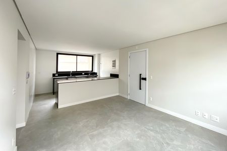 Sala de apartamento para alugar com 2 quartos, 90m² em Santa Efigênia, Belo Horizonte