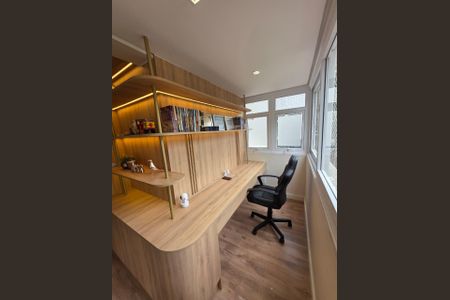 Sala de apartamento à venda com 3 quartos, 96m² em Teresópolis, Porto Alegre