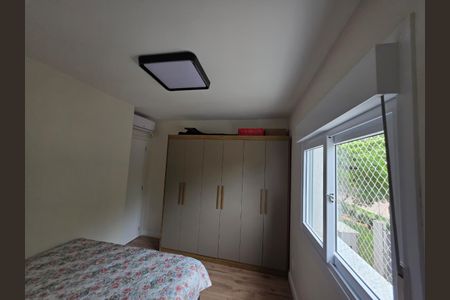 Quarto de apartamento à venda com 3 quartos, 96m² em Teresópolis, Porto Alegre