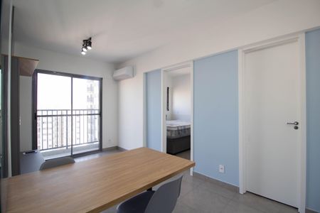 Sala de apartamento para alugar com 2 quartos, 43m² em Vila Albertina, São Paulo