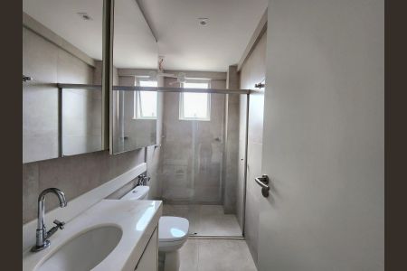 Banheiro da Suíte 1 de apartamento à venda com 2 quartos, 66m² em Vila Paris, Belo Horizonte