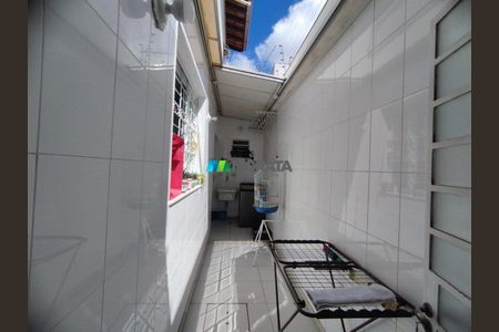 36_photo/00a6849e6f.54b8780a509023fd-ATLAS-f0ae27db-c115-4784-85bf-03c32a7e6cf5.jpg de casa à venda com 3 quartos, 220m² em Beija Flor, Belo Horizonte