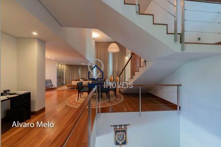 2_photo/00a697ffff.3e6957092a4c223d-ATLAS-0574e4ff-fbff-4de8-bd43-829b09b4fb41.jpg de casa à venda com 4 quartos, 500m² em Vale do Sereno, Nova Lima