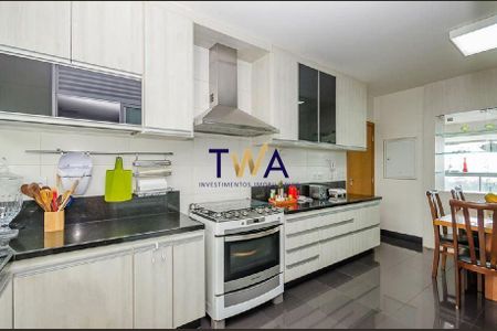 8_photo/00a6980551.7a37549eceeba21f-ATLAS-2a30cfde-65d3-43b7-8b71-1bde8d557d26.jpg de apartamento para alugar com 5 quartos, 412m² em Vila da Serra, Nova Lima