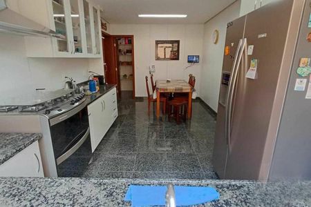 2_photo/00a69810bb.5394ed16f5de2f40-ATLAS-13d22b93-c75e-4047-84f9-cae8a2e81a3a.jpg de casa à venda com 4 quartos, 332m² em Serra, Belo Horizonte