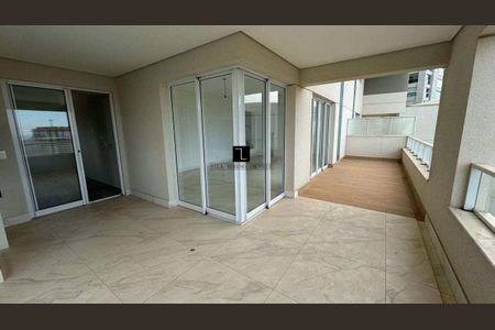 9_photo/00a69810d1.a15f321e408d66f6-ATLAS-62389140-bb32-4947-8f81-e8cb829a9455.jpg de apartamento para alugar com 4 quartos, 203m² em Vila da Serra, Nova Lima