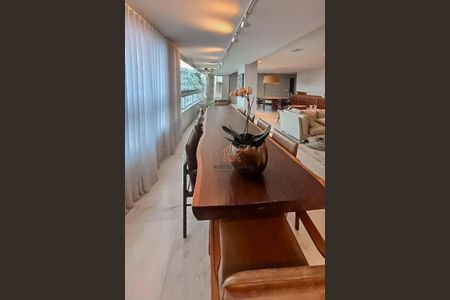 5_photo/00a698155d.6b60cc52feceaf17-ATLAS-897ca4c5-73e0-4c5d-963c-5cdce6e4b86e.jpg de apartamento para alugar com 4 quartos, 259m² em Jardim da Torre, Nova Lima