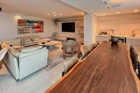 11_photo/00a698155d.6b60cc52feceaf17-ATLAS-c9453947-5b75-45f1-b7ec-3c56092f2836.jpg de apartamento para alugar com 4 quartos, 259m² em Jardim da Torre, Nova Lima