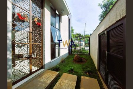 5_photo/00a69823bb.b88e781a7551a754-ATLAS-0dfdc3a5-0df2-4685-8aa3-bc6a41ba67b2.jpg de casa à venda com 4 quartos, 267m² em Belvedere, Belo Horizonte