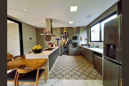 9_photo/00a69823bb.b88e781a7551a754-ATLAS-ceb3532c-a40e-455d-b6f9-596fc8d11b5a.jpg de casa à venda com 4 quartos, 267m² em Belvedere, Belo Horizonte