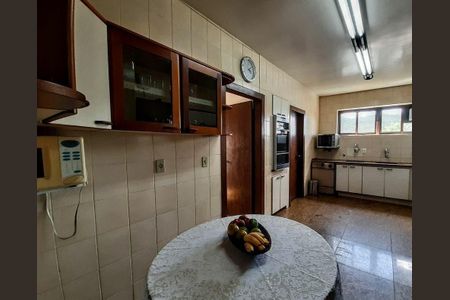 10_photo/00a6984e67.72db0a9770d6da74-ATLAS-3f0a663c-9912-48a9-9867-79a462a07468.jpg de casa à venda com 5 quartos, 598m² em Mangabeiras, Belo Horizonte