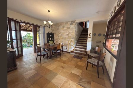 12_photo/00a698812f.3637c09af838754a-ATLAS-51d83d9b-7ccc-4ee9-a86e-618bdb1b849b.jpg de casa à venda com 3 quartos, 230m² em Ville de Montagne, Nova Lima