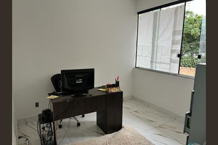 3_photo/00a6988295.ab41e4e09fc2bc48-ATLAS-3898144a-0b23-4902-b921-b60657ee7b77.jpg de casa à venda com 3 quartos, 229m² em Residencial Europa, Nova Lima