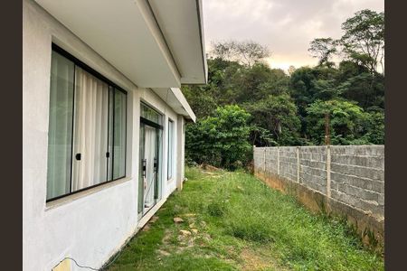 7_photo/00a6988295.ab41e4e09fc2bc48-ATLAS-55351d73-1776-48af-a774-aef1af0bb003.jpg de casa à venda com 3 quartos, 229m² em Residencial Europa, Nova Lima