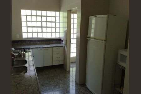 11_photo/00a6989963.ceff8192393c33de-ATLAS-0ff2d6b6-9290-487b-8950-422fe0ae5906.jpg de casa à venda com 4 quartos, 250m² em Ouro Velho Mansões, Nova Lima