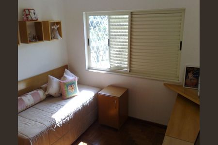 5_photo/00a6989963.ceff8192393c33de-ATLAS-74f5bfc7-6739-448d-977e-3ea310c2b895.jpg de casa à venda com 4 quartos, 250m² em Ouro Velho Mansões, Nova Lima