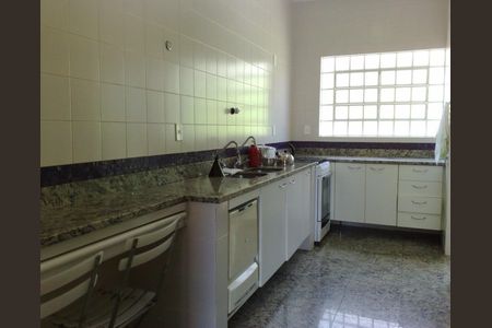 8_photo/00a6989963.ceff8192393c33de-ATLAS-db634da7-7dad-4ee3-abc4-f6b02d47fd27.jpg de casa à venda com 4 quartos, 250m² em Ouro Velho Mansões, Nova Lima
