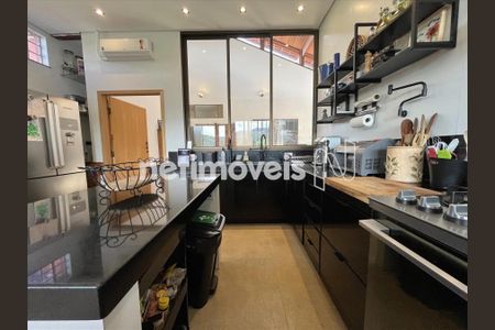 5_photo/00a6989985.aaa1984783e3a523-ATLAS-116579c6-b583-4275-b3ee-c404a10ac7a3.jpg de casa à venda com 4 quartos, 243m² em Ouro Velho Mansões, Nova Lima