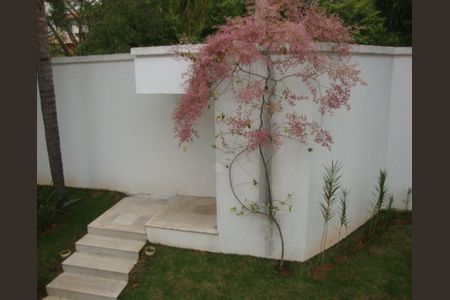 4_photo/00a6989db1.2f15d505e37c7ac5-ATLAS-bff49739-c848-4823-b03b-3595c3004919.jpg de casa à venda com 3 quartos, 290m² em Pau Pombo, Nova Lima