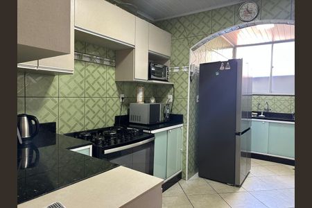 3_photo/00a6989f51.dda3a78fb47de289-ATLAS-7bab7ade-011c-4d12-9ed7-2c3423f830ee.jpg de casa à venda com 3 quartos, 230m² em Vila Aparecida, Nova Lima