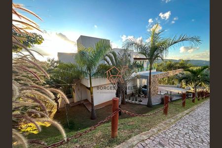 4_photo/00a698a013.56f87905458f71eb-ATLAS-829a22a6-2689-491f-b1fa-78abae75bfbf.jpg de casa à venda com 3 quartos, 311m² em Jardim Serrano, Nova Lima