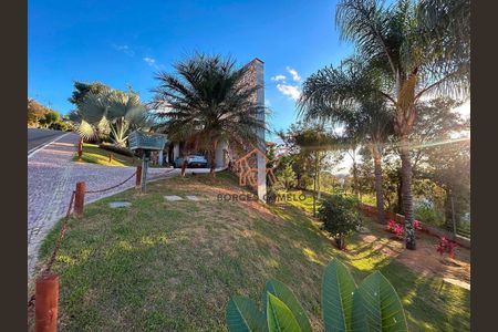 2_photo/00a698a013.56f87905458f71eb-ATLAS-c84fddee-b983-4e90-9324-750ef94f23d3.jpg de casa à venda com 3 quartos, 311m² em Jardim Serrano, Nova Lima