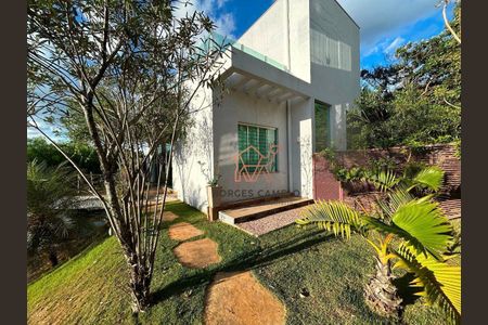 24_photo/00a698a013.56f87905458f71eb-ATLAS-de2bb6ad-9a73-4d2b-9753-ecc128ca72c8.jpg de casa à venda com 3 quartos, 311m² em Jardim Serrano, Nova Lima