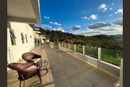 8_photo/00a698a013.56f87905458f71eb-ATLAS-e0c67ef7-d215-4c03-aafe-362eb7d42293.jpg de casa à venda com 3 quartos, 311m² em Jardim Serrano, Nova Lima