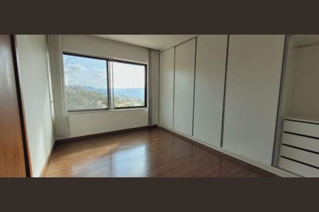 12_photo/00a698a6b9.ba3e4f1a03d92c8a-ATLAS-1cd3a8a4-262e-401b-ab5f-449b4f0db517.jpg de casa à venda com 4 quartos, 290m² em Jardim Serrano, Nova Lima