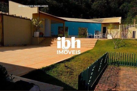 10_photo/00a698b371.ae6c0d4ae2e822c2-ATLAS-a4d07429-3bf2-40d6-bea3-2e9984deb026.jpg de casa para alugar com 5 quartos, 670m² em Chácara Silveira Ramos, Nova Lima