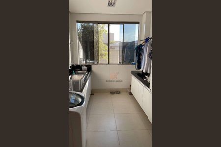 6_photo/00a698b4b5.a8ad17933a69d0d3-ATLAS-5f5e4faa-0d78-43ab-a61d-44c23194d621.jpg de casa à venda com 5 quartos, 430m² em Jardim Serrano, Nova Lima