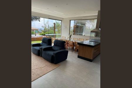 7_photo/00a698b4b5.a8ad17933a69d0d3-ATLAS-65b9d1c1-c798-4741-b470-a291fe6f9cb4.jpg de casa à venda com 5 quartos, 430m² em Jardim Serrano, Nova Lima