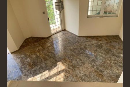 3_photo/00a698b6d3.ceff8192393c33de-ATLAS-2cd212f1-33fd-4c33-af72-fd08ce0a6c88.jpg de casa à venda com 3 quartos, 1200m² em Vila Maria do Carmo, Nova Lima