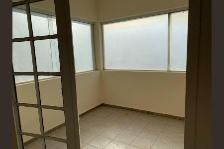 8_photo/00a698b6d3.ceff8192393c33de-ATLAS-559c45e6-d701-4146-8e37-4146ba1eab7b.jpg de casa à venda com 3 quartos, 1200m² em Vila Maria do Carmo, Nova Lima