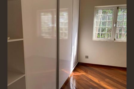 12_photo/00a698b6d3.ceff8192393c33de-ATLAS-76129d50-b4fa-4647-9183-07e5d28848a2.jpg de casa à venda com 3 quartos, 1200m² em Vila Maria do Carmo, Nova Lima