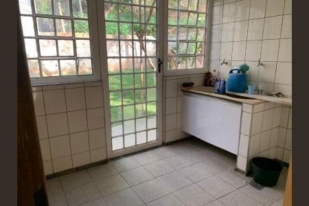 3_photo/00a698b6d3.ceff8192393c33de-ATLAS-ef3b3bca-b406-4ad6-9642-55b001b5f63b.jpg de casa à venda com 3 quartos, 1200m² em Vila Maria do Carmo, Nova Lima