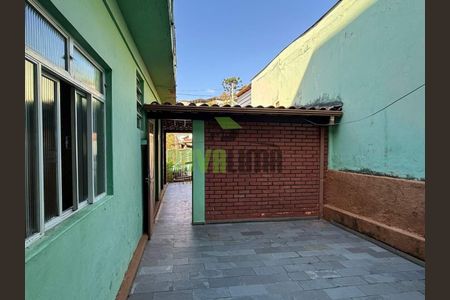 32_photo/00a698cb31.8cbbc6e43ead3576-ATLAS-589a4be8-d351-4590-a7bb-7f4c0f10b767.jpg de casa à venda com 3 quartos, m² em Cabeceira, Nova Lima
