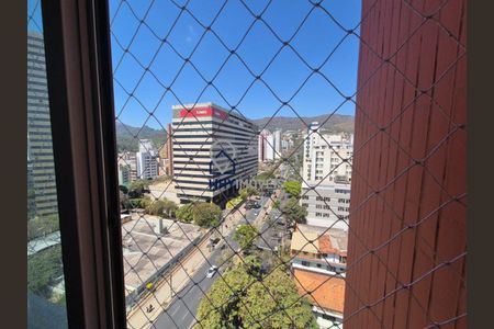 11_photo/00a699b7f5.ffa118fc2565c33c-ATLAS-b270b500-aa1b-42b3-b074-1655f0f47138.jpg de apartamento à venda com 3 quartos, 122m² em Centro, Belo Horizonte