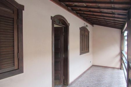 10_photo/00a69f1731.d860d137df15aeab-ATLAS-4b3547ae-2ad0-429c-a451-0c7e0047f01f.jpg de casa à venda com 5 quartos, 230m² em Bonfim, Nova Lima