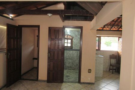41_photo/00a69f1731.d860d137df15aeab-ATLAS-9aef9e7b-3c66-4224-8130-f7b8de41673b.jpg de casa à venda com 5 quartos, 230m² em Bonfim, Nova Lima