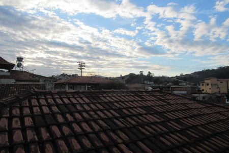 49_photo/00a69f1731.d860d137df15aeab-ATLAS-a3500f95-accc-4f6b-971f-d4eedf655884.jpg de casa à venda com 5 quartos, 230m² em Bonfim, Nova Lima