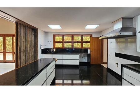 9_photo/00a69f2333.b9011c6352d0a570-ATLAS-5baa95fc-8e23-4613-a63e-afb94602ffc5.jpg de casa à venda com 4 quartos, 612m² em Centro, Nova Lima