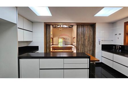 1_photo/00a69f2333.b9011c6352d0a570-ATLAS-a3a637b4-29f0-411c-af78-51b8ee25bdb2.jpg de casa à venda com 4 quartos, 612m² em Centro, Nova Lima