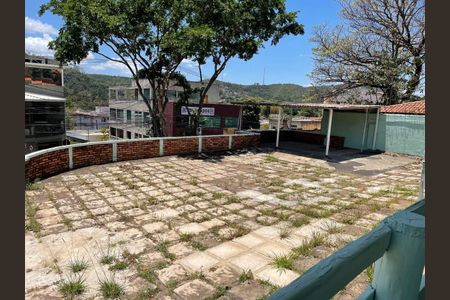 10_photo/00a69f3005.04a823dc9d4d949a-ATLAS-481cdace-3622-4632-b8e3-253bf5214bd8.jpg de casa para alugar com 4 quartos, 200m² em Olaria, Nova Lima