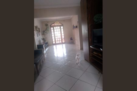 10_photo/00a69f3011.ceff8192393c33de-ATLAS-1657a527-b482-4456-bbbd-5a9f357654b4.jpg de casa à venda com 3 quartos, 186m² em Olaria, Nova Lima