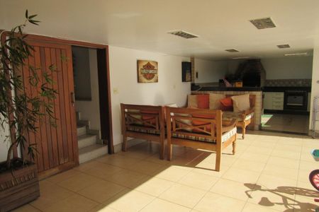 7_photo/00a69f345b.98a2f1197ddc2320-ATLAS-333f9fd1-d205-4617-beb4-5aad3d7702f8.jpg de casa à venda com 3 quartos, 300m² em Cariocas, Nova Lima