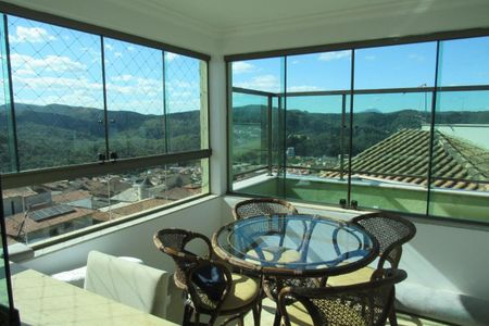 10_photo/00a69f345b.98a2f1197ddc2320-ATLAS-3fd9312d-9d6a-4c79-ac86-c52c23a884f8.jpg de casa à venda com 3 quartos, 300m² em Cariocas, Nova Lima