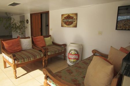 31_photo/00a69f345b.98a2f1197ddc2320-ATLAS-b60f6940-8ba2-435d-97fd-ead31cc1bae8.jpg de casa à venda com 3 quartos, 300m² em Cariocas, Nova Lima