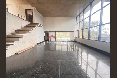 3_photo/00a69f361f.1168d7f35de77434-ATLAS-cdf6b62b-b011-4de3-a2f8-5acc9a030561.jpg de casa de condomínio à venda com 4 quartos, 640m² em Chácara Silveira Ramos, Nova Lima